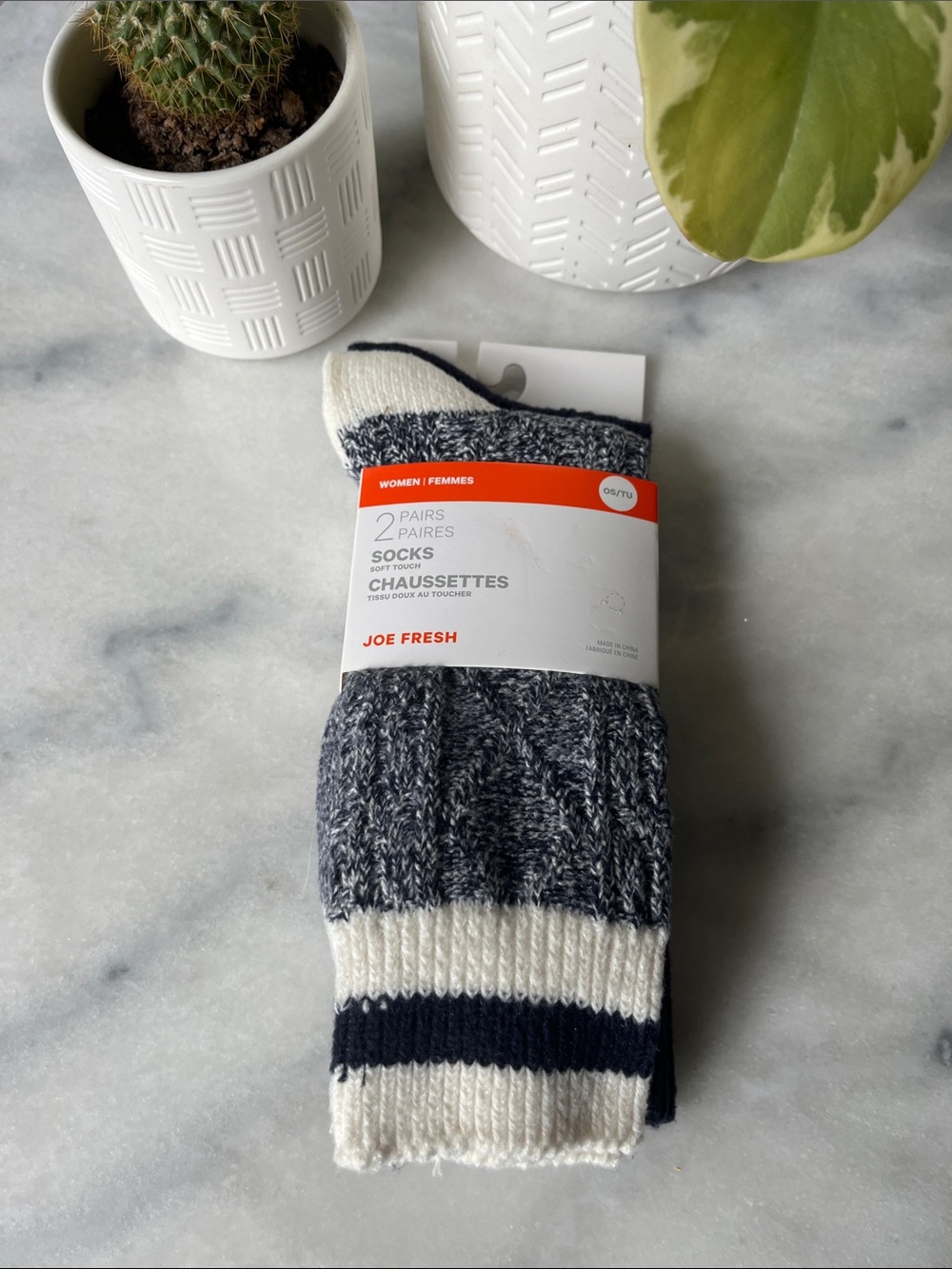 Joe Fresh 2 pairs socks